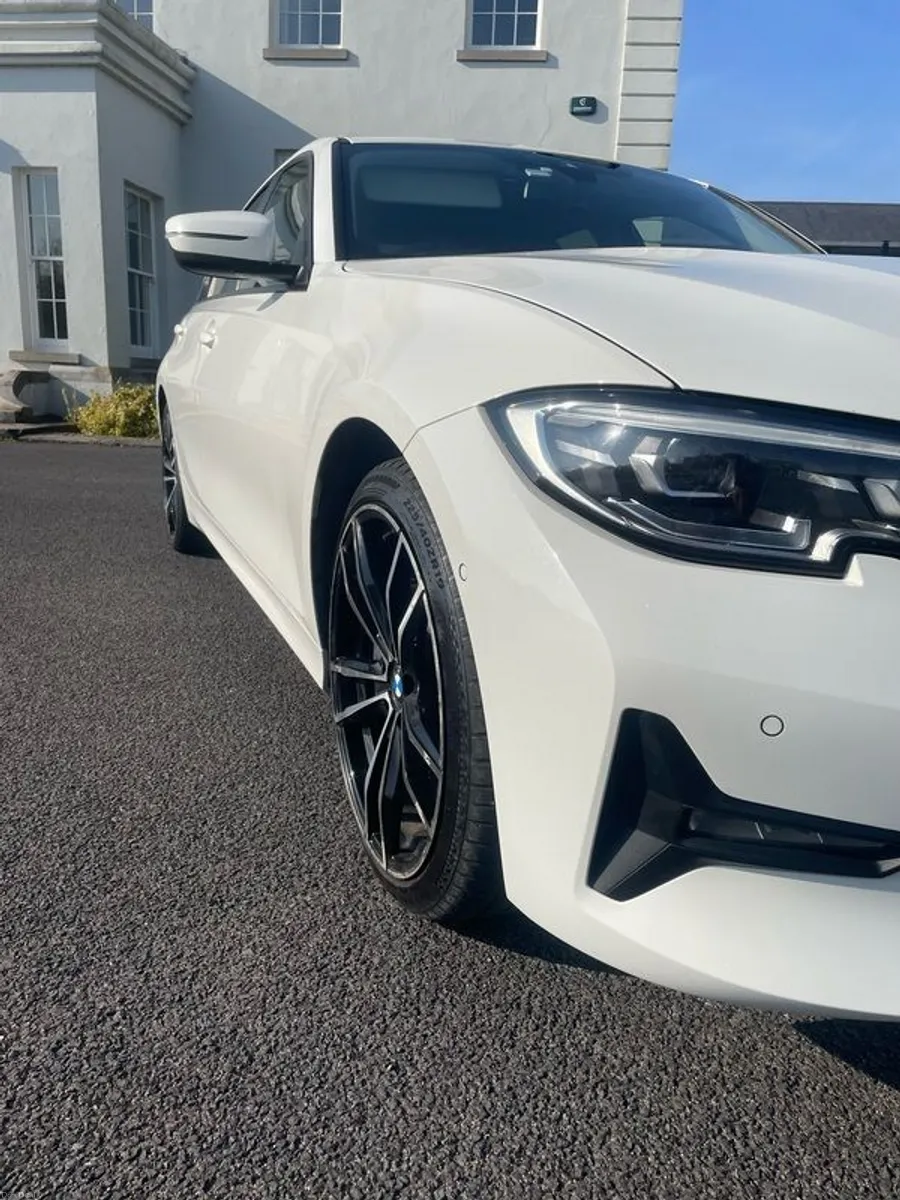 2021 Bmw 3-series - Image 4