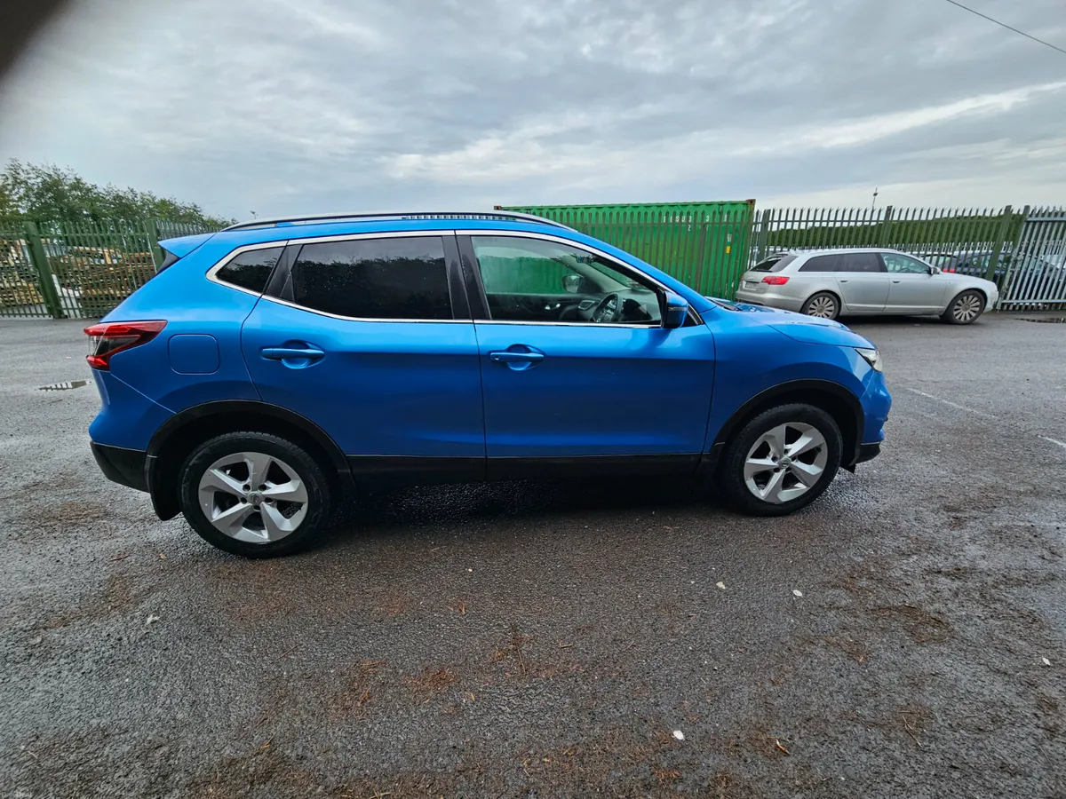 Nissan Qashqai 2018 1.2 SV CVT AUTOMATIC - Image 6