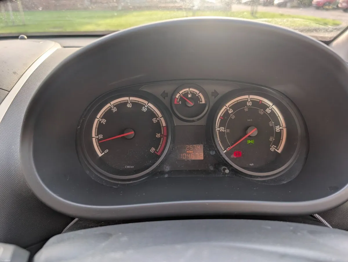 Vauxhall Corsa 2009 - Image 3