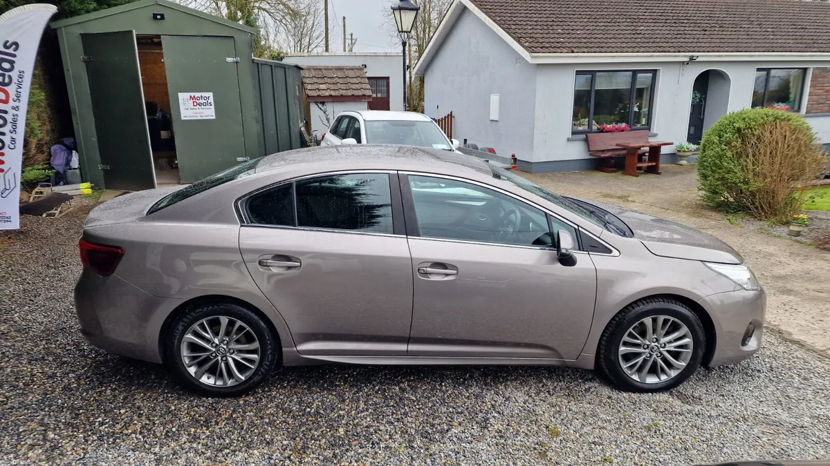 Toyota Avensis 2016 2.0D4D High Spec!1Owner!97k! - Image 4