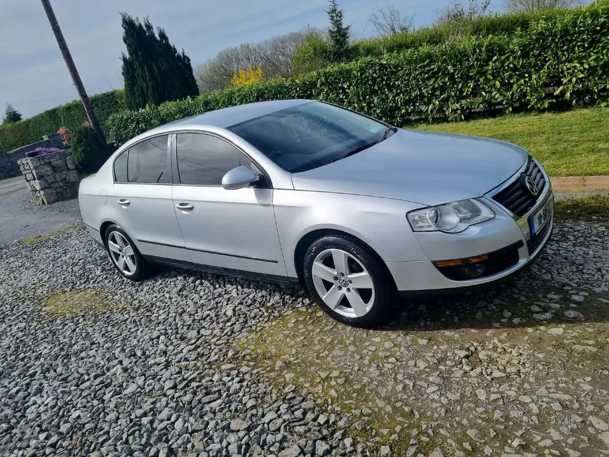 (SOLD) Volkswagen Passat 2010 - Image 1