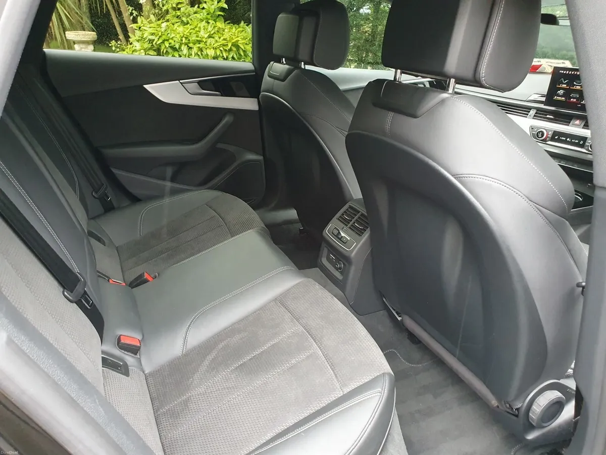 Audi A5 2021 - Image 2