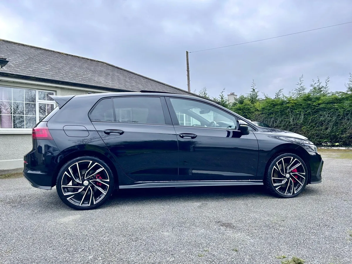 Volkswagen Golf 1.4 TSi GTE 245 Bhp - Image 2