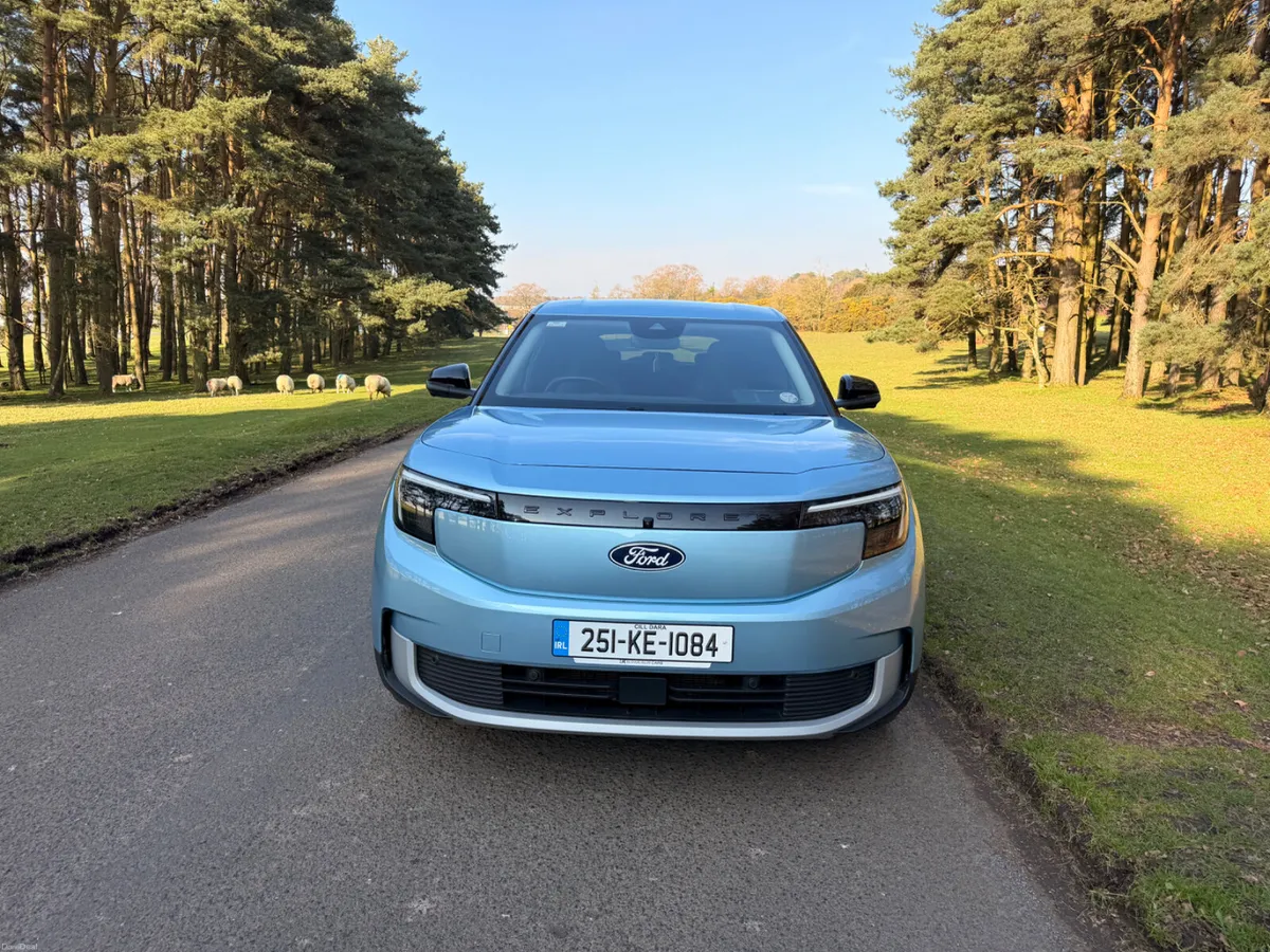 Ford Explorer 2025 Extended Range Factory Options - Image 2