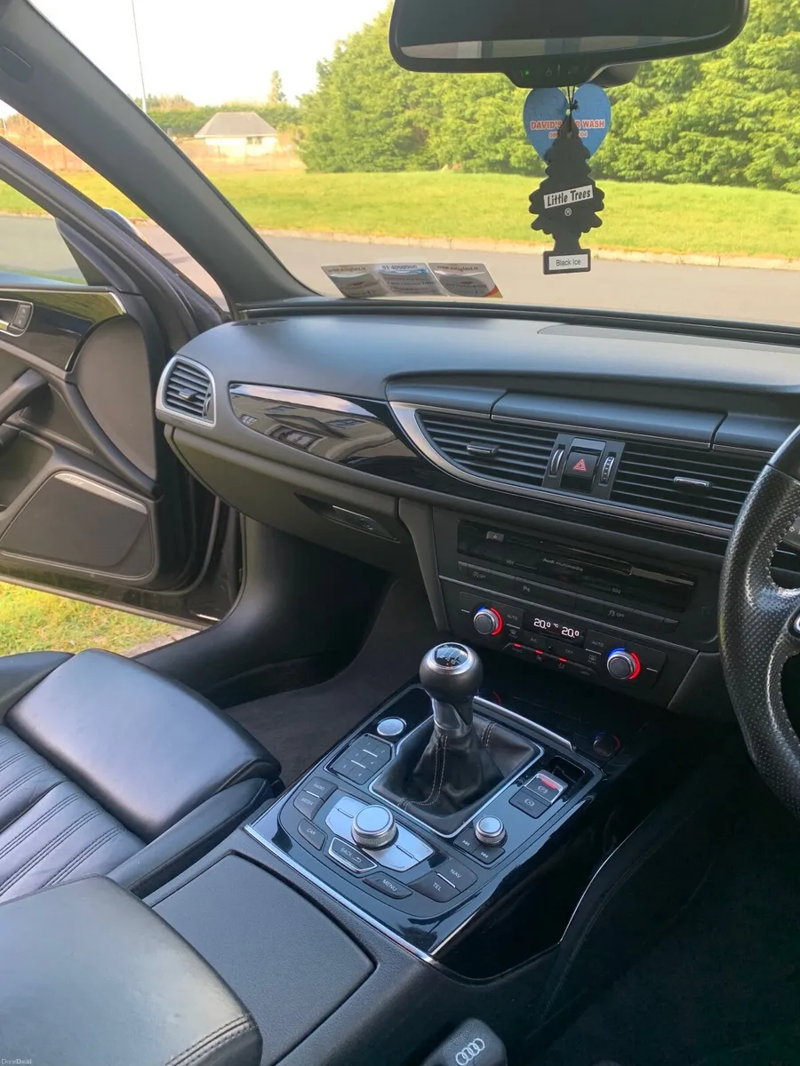 Audi A6 Sline Ultra black edition - Image 2