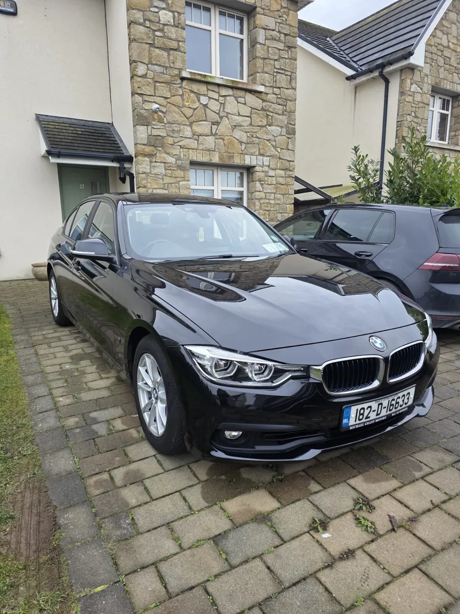 BMW 3-Series 2018 330e full main dealer history - Image 1