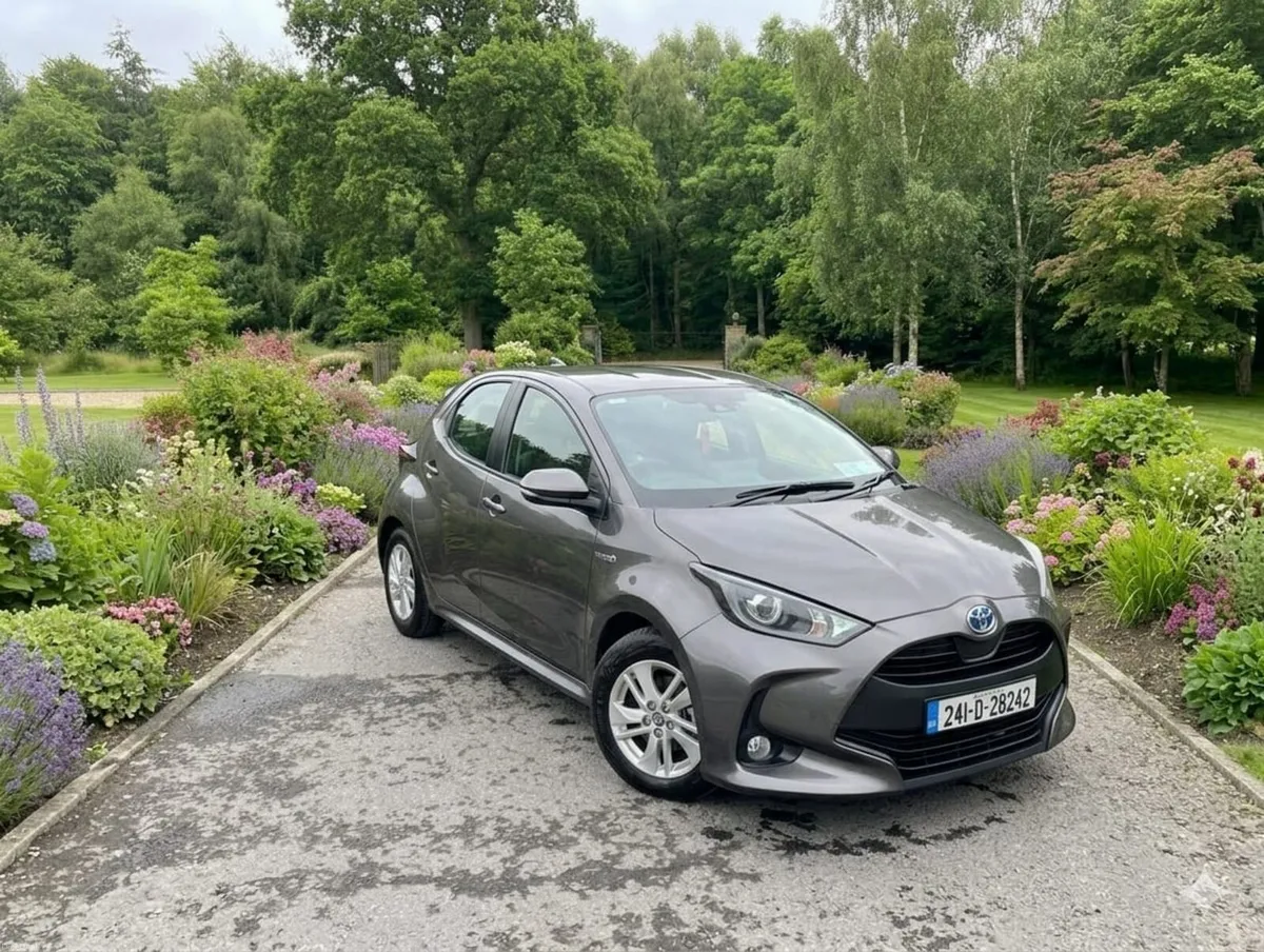 Toyota Yaris hybrid Luna (DEALER WARRANTY) - Image 1