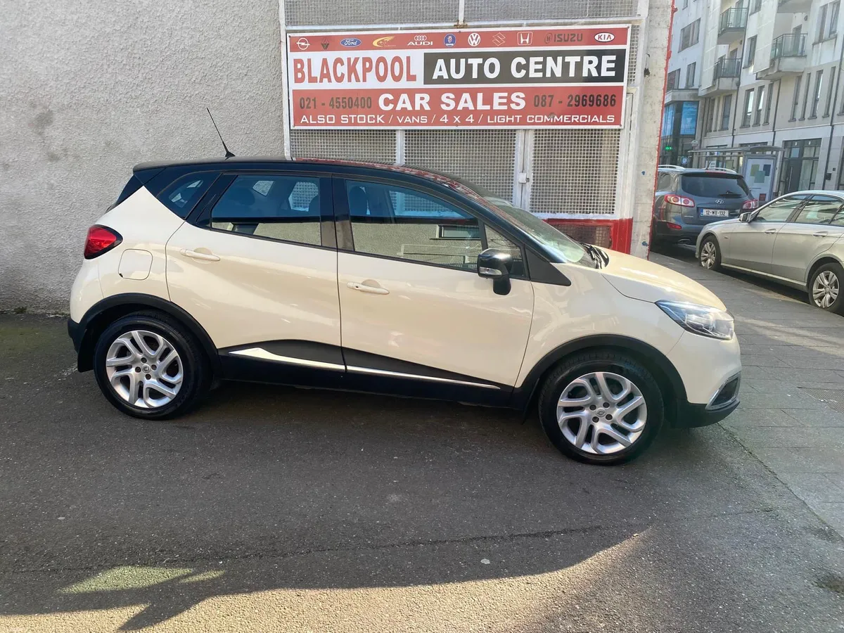 Renault Captur 2016 - Image 1