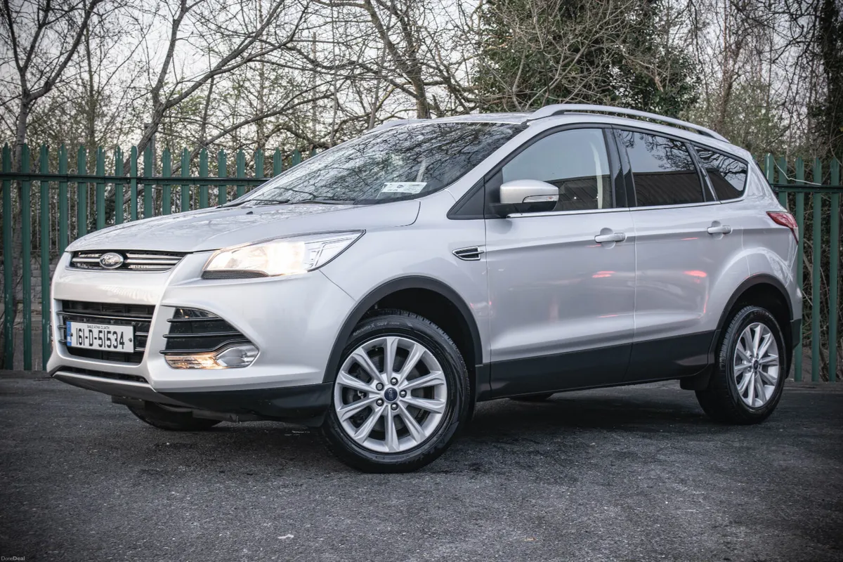 2016 Ford Kuga 2.0 TDCI Titanium * LOW MILEAGE* - Image 4