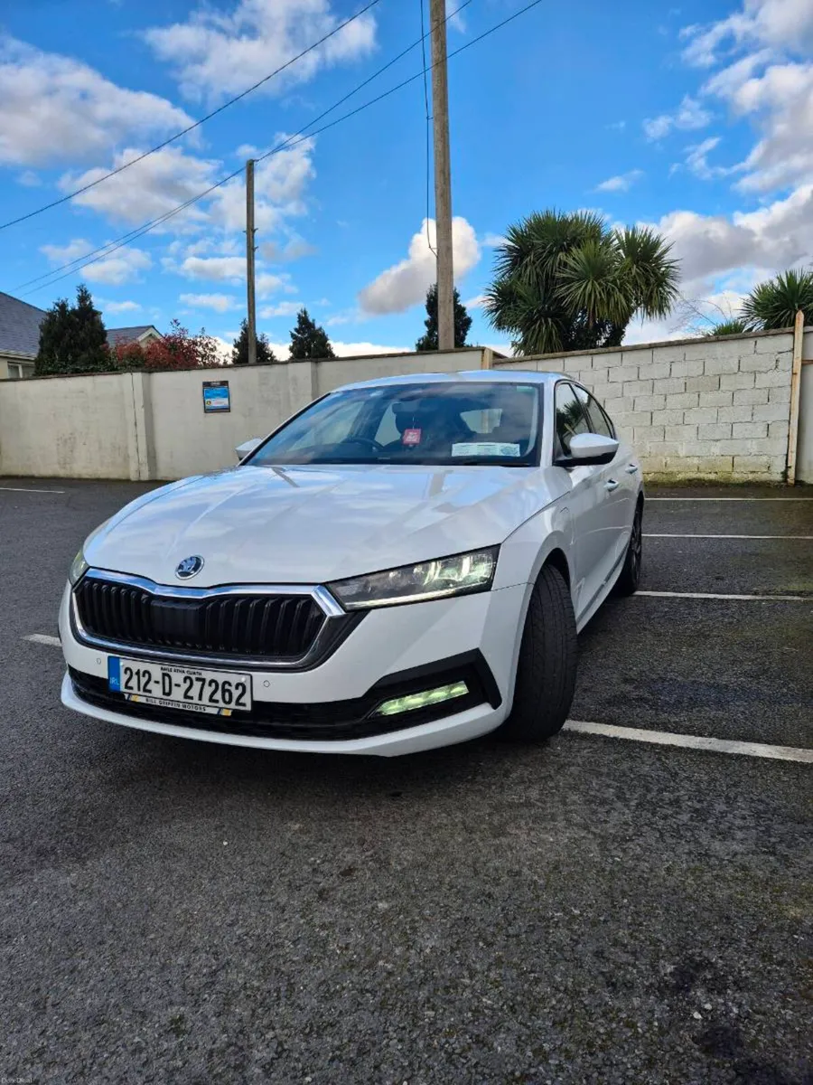 2021 Skoda Octavia iV - Image 2