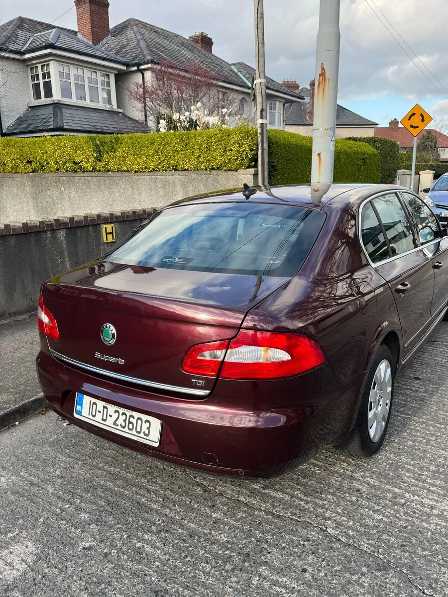 Skoda Superb 2010 - Image 4