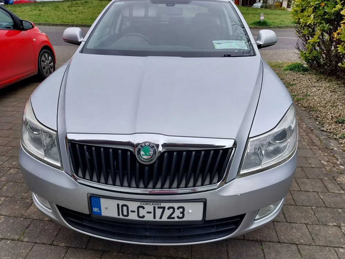 Skoda Octavia 2010 - Image 1