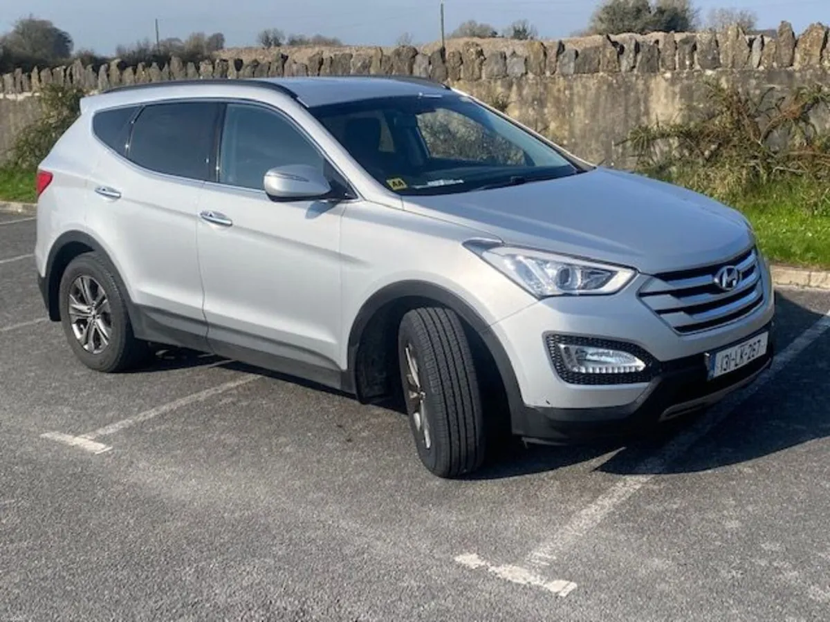 Hyundai Santa Fe 2013 - Image 2