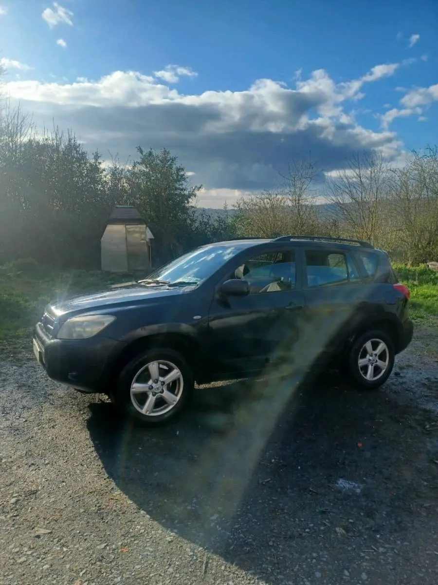 Toyota RAV4 2007 - Image 1