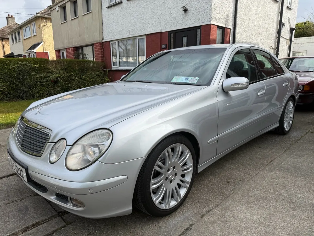 Mercedes benz w211 - Image 1