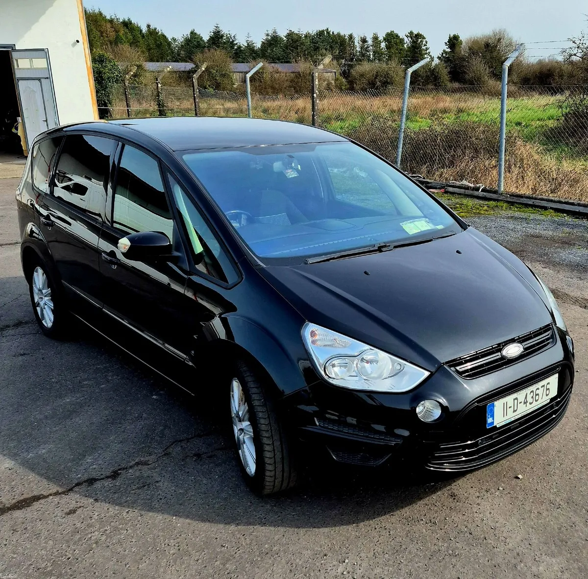 Ford S-Max 2011 - Image 1