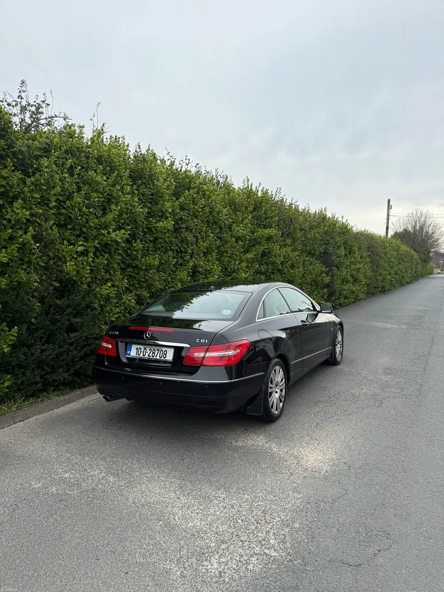 2010 Mercedes E220 coupe Low mileage - Image 2