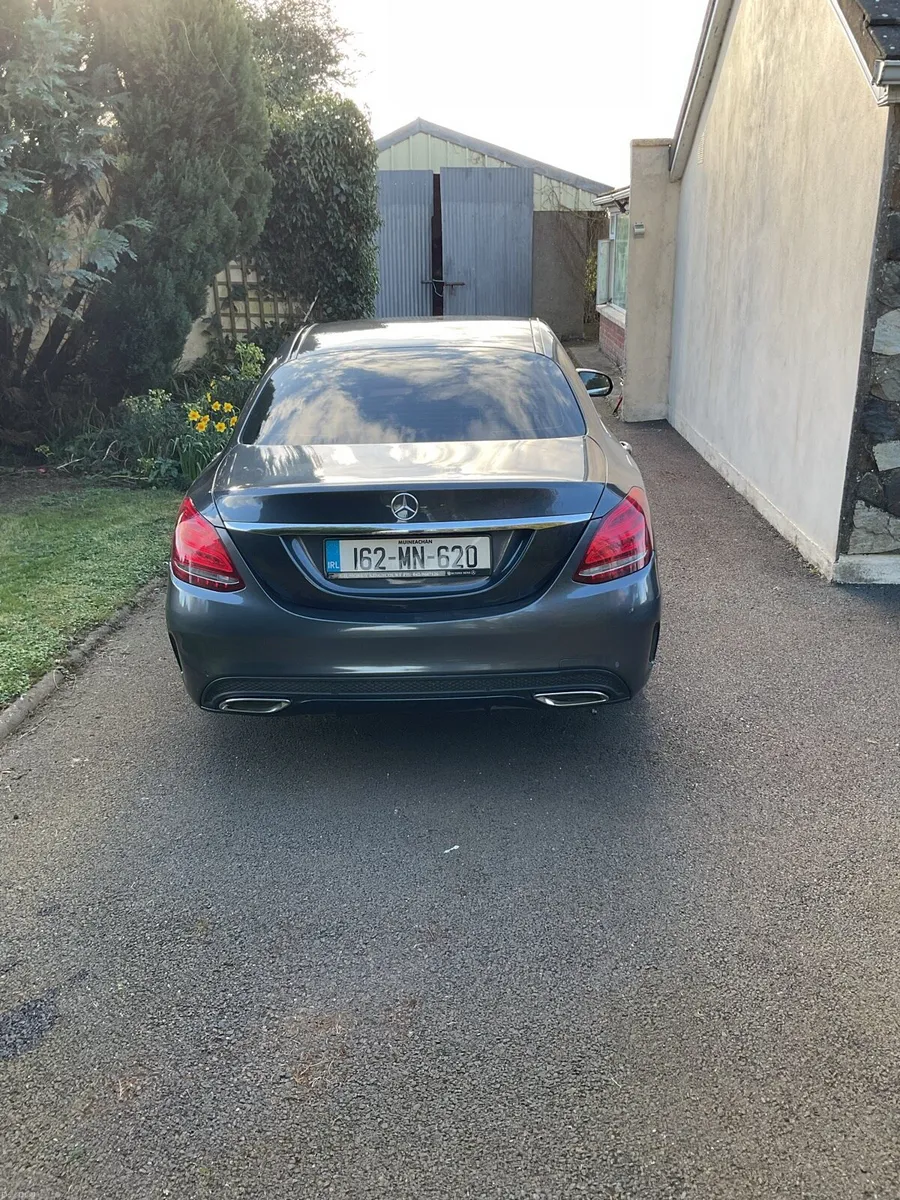 Mercedes Benz C200 D AMG LINE AUTO - Image 4
