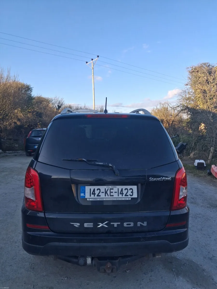 ✨️Reliable SsangYong Rexton Jeep✨️ - Image 2
