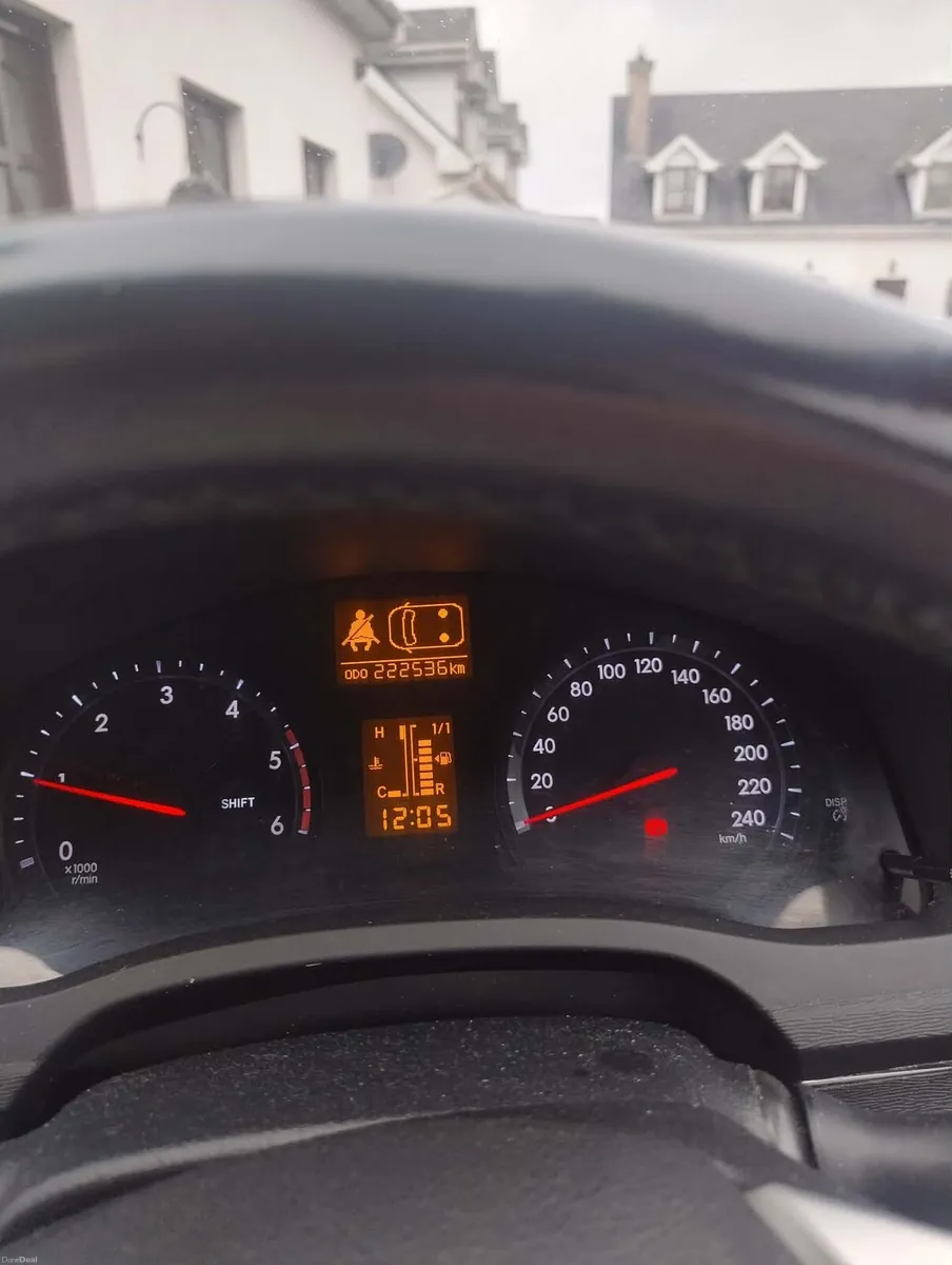 Toyota Avensis - Image 3