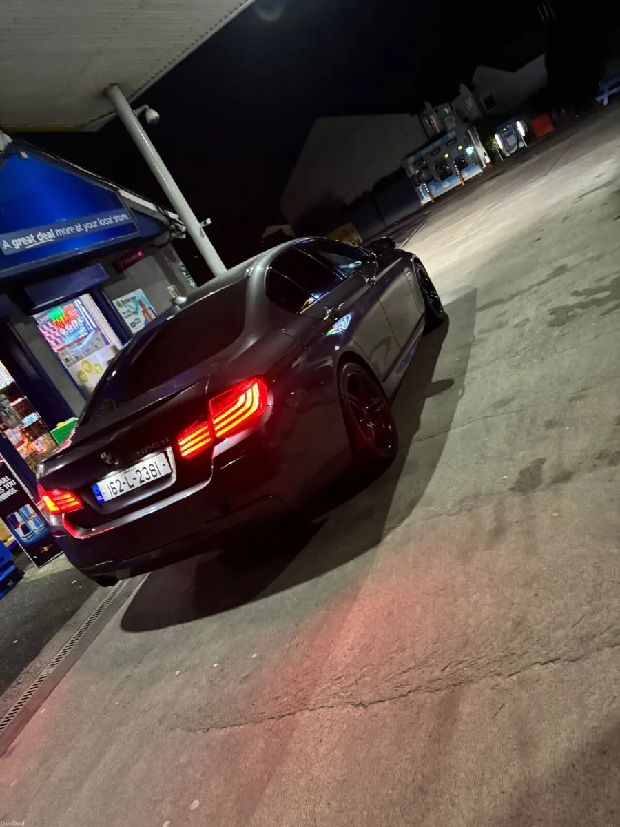 BMW 5-Series 2016 - Image 2