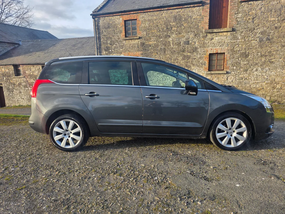 Peugeot 5008 automatic ( new nct ) cheap tax !! - Image 3