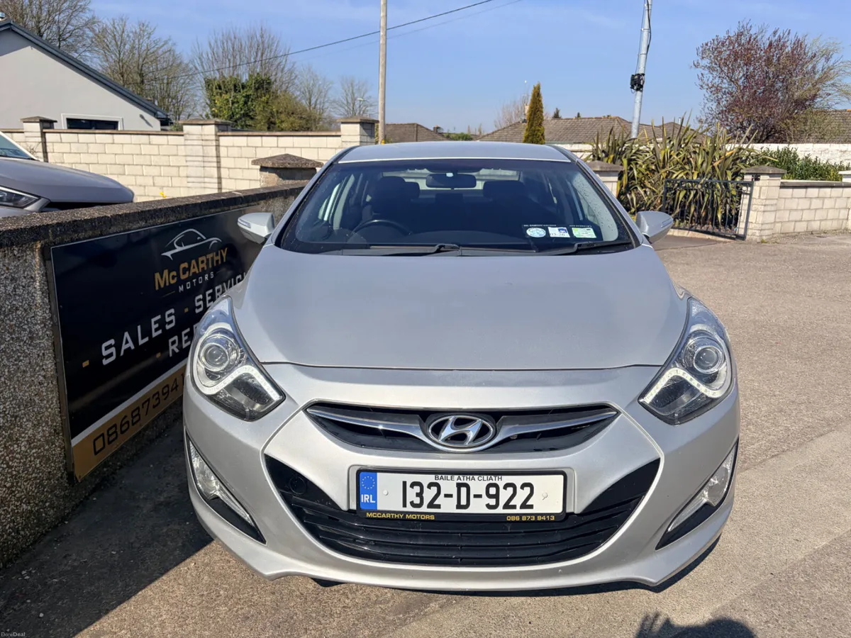 Hyundai i40 Low Milage - Image 2