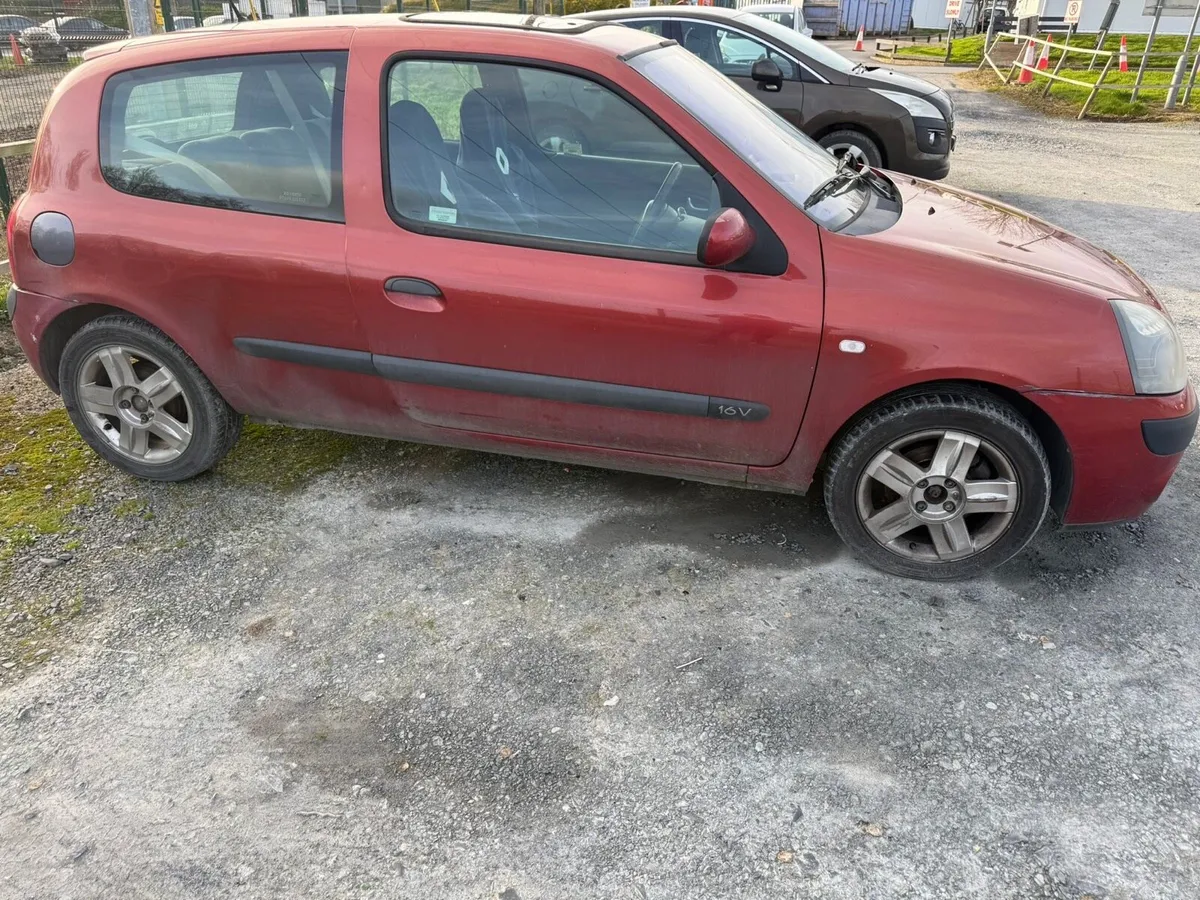 Renault Clio - Image 3