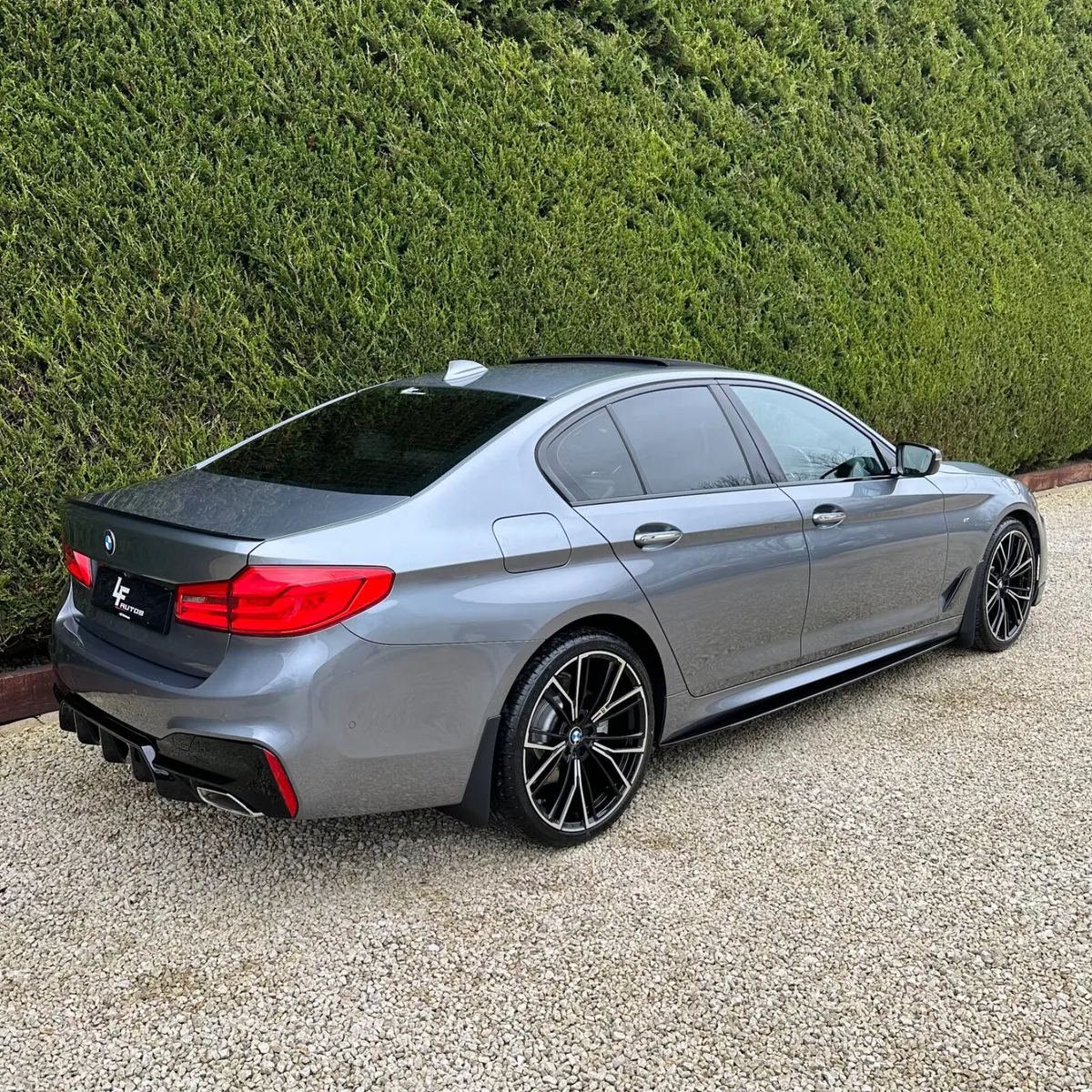 2017 BMW 520D M-SPORT LUXURY PACK - Image 4