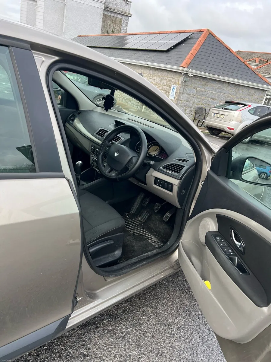 Renault Fluence 2012 - Image 3