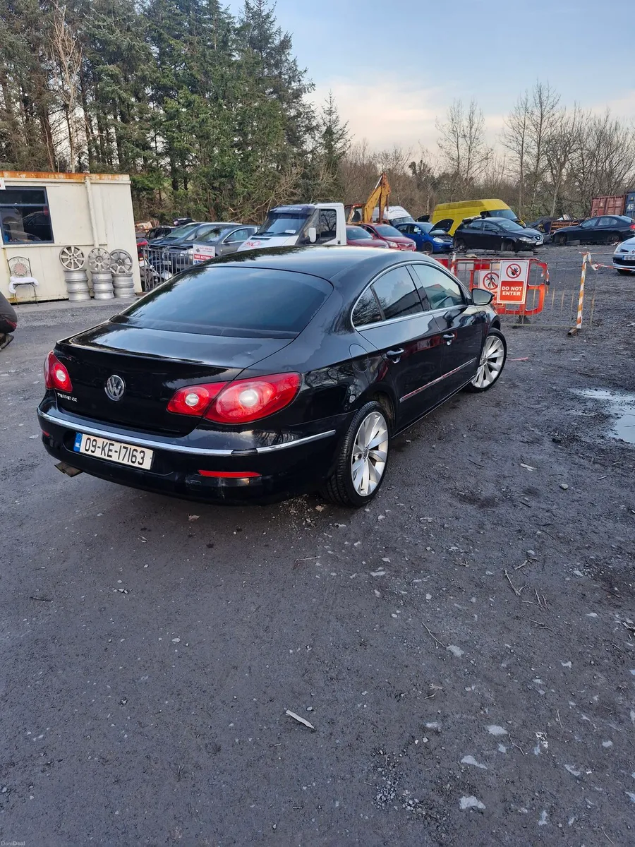 Volkswagen Passat 2009 - Image 4