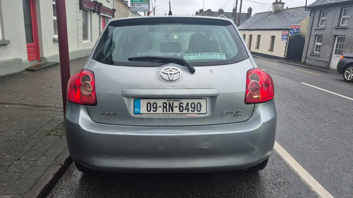 Toyota Auris 2009 1.3 New Nct Android - Image 3