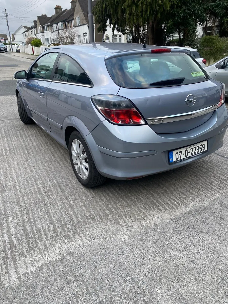 Opel Astra, 1.4 Design, 52K, NctD 02/27, 2007 - Image 3