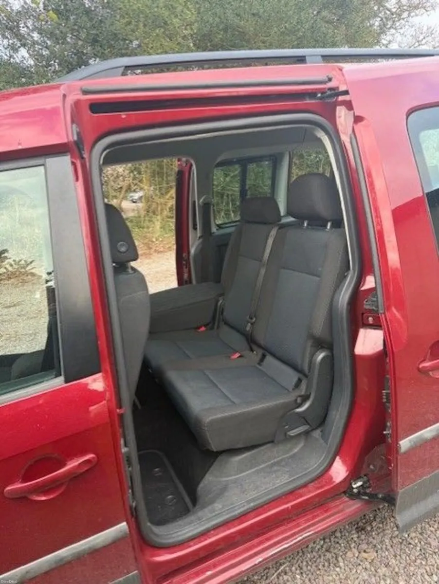 Volkswagen Caddy Maxi Life 2016 - Image 2