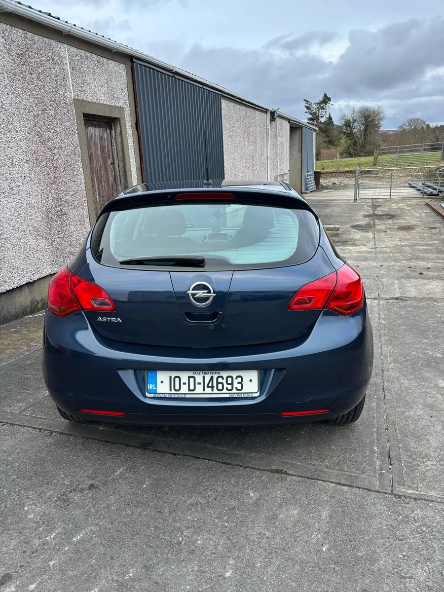 Opel Astra - Image 4