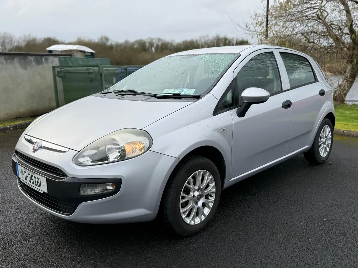 2011 Fiat Punto Evo 1.2 Active 5DR only 100,300 km - Image 1