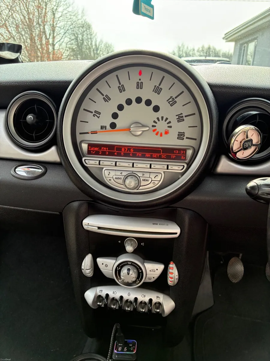 Mini Cooper 2010 - Image 3