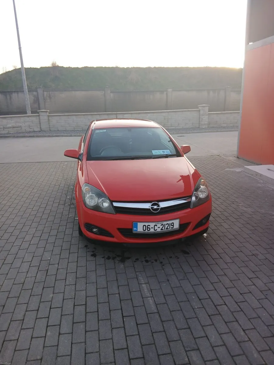 Opel Astra 2006 - Image 2