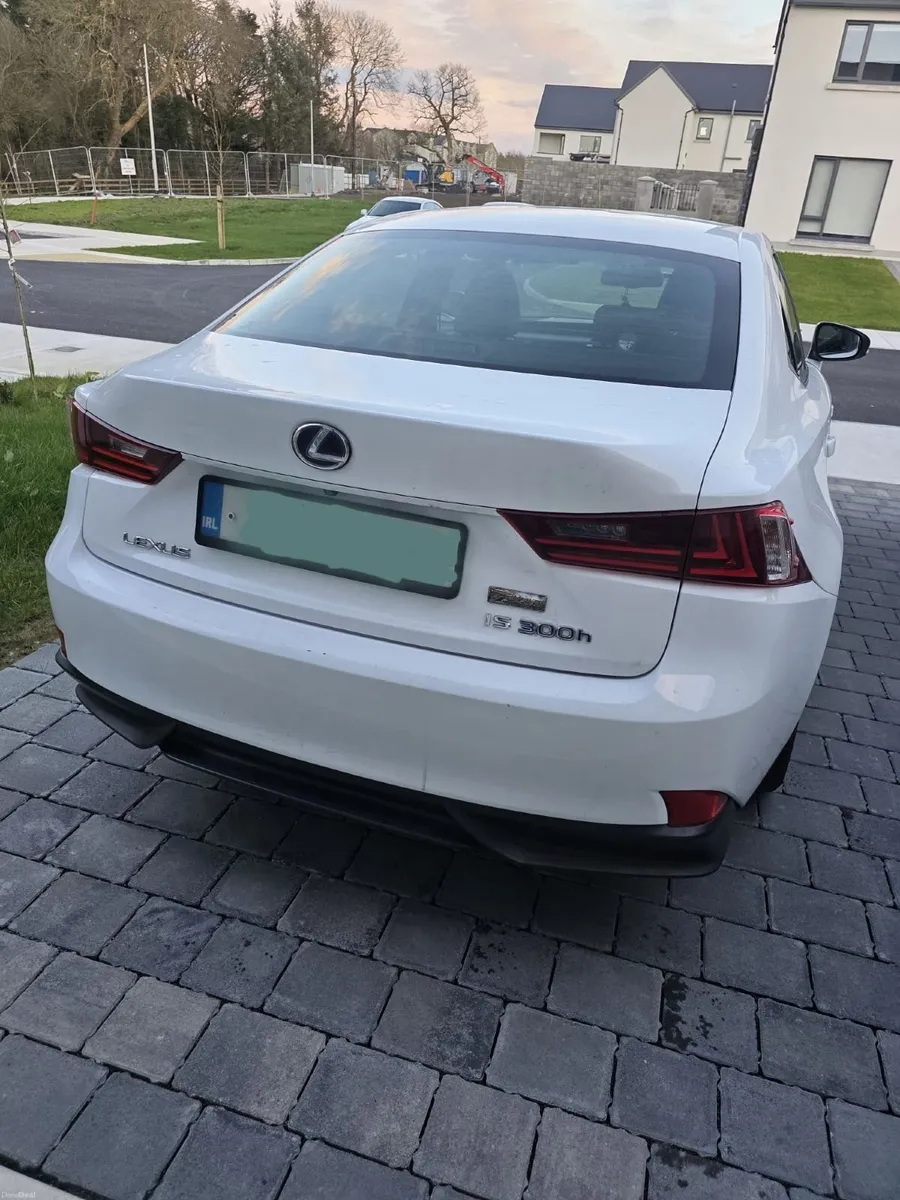 Lexus IS 300H F SPORT 2014 (Low Mileage) - Image 4