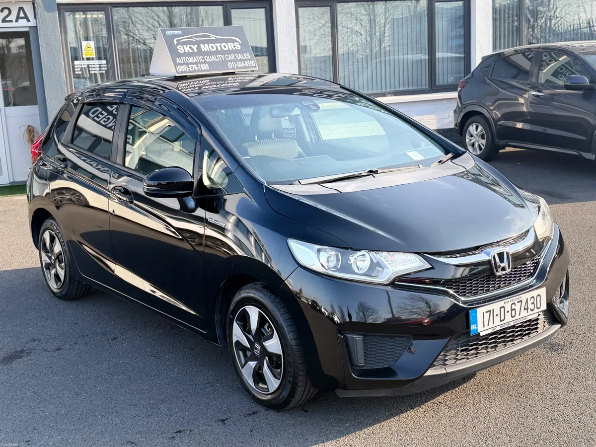 2017 HondaJAZZ/ Fit 1.5 Hybrid Automatic - Image 4