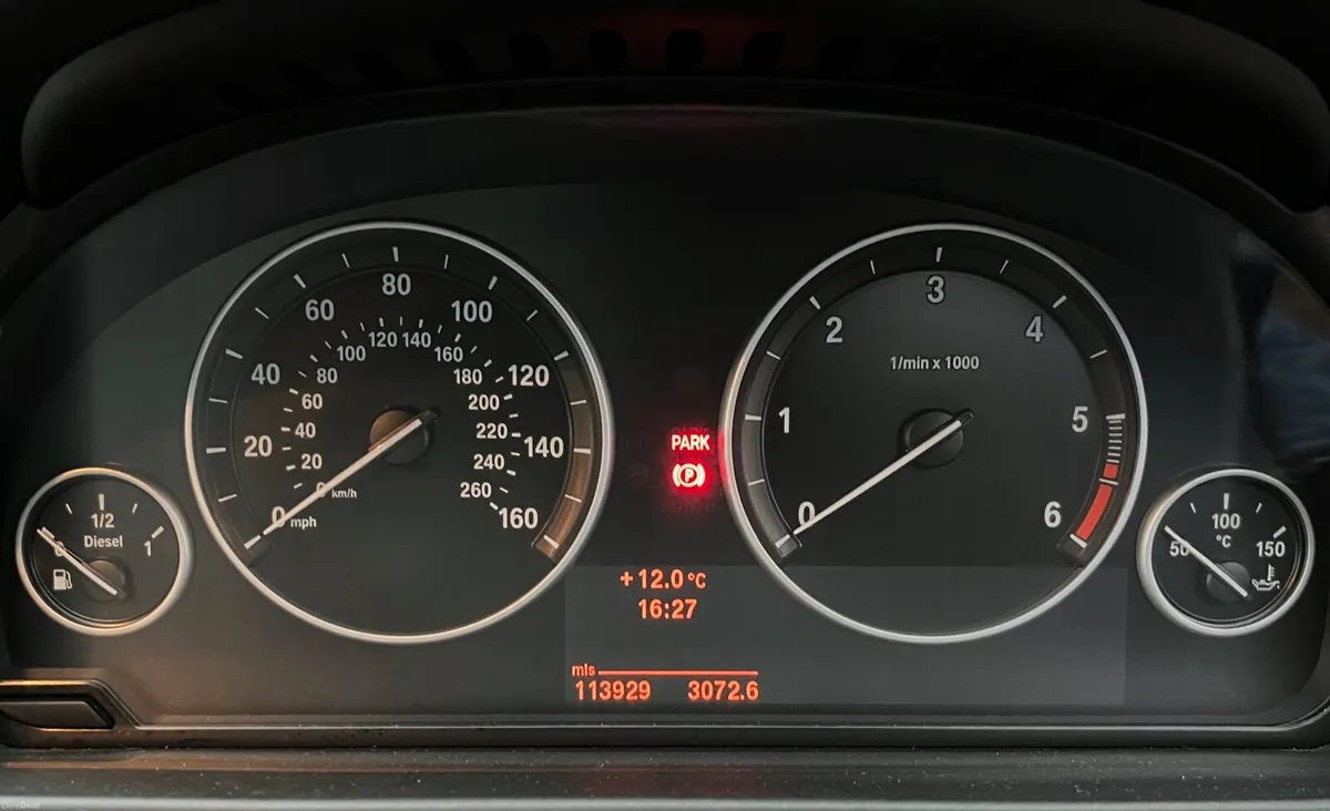 BMW 5-Series 2013 - Image 2