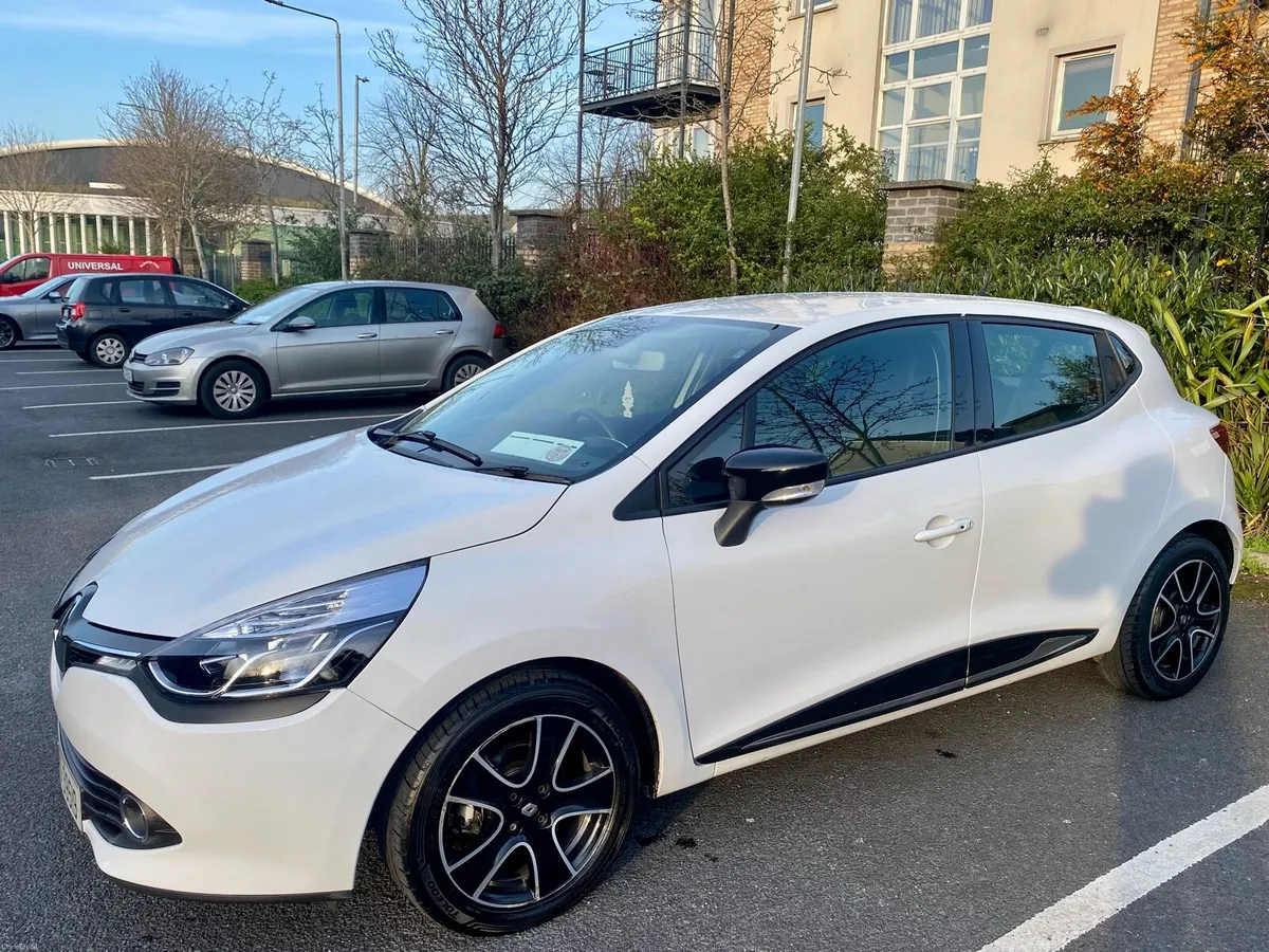 Renault Clio 1.1petrol,new NCT! - Image 4