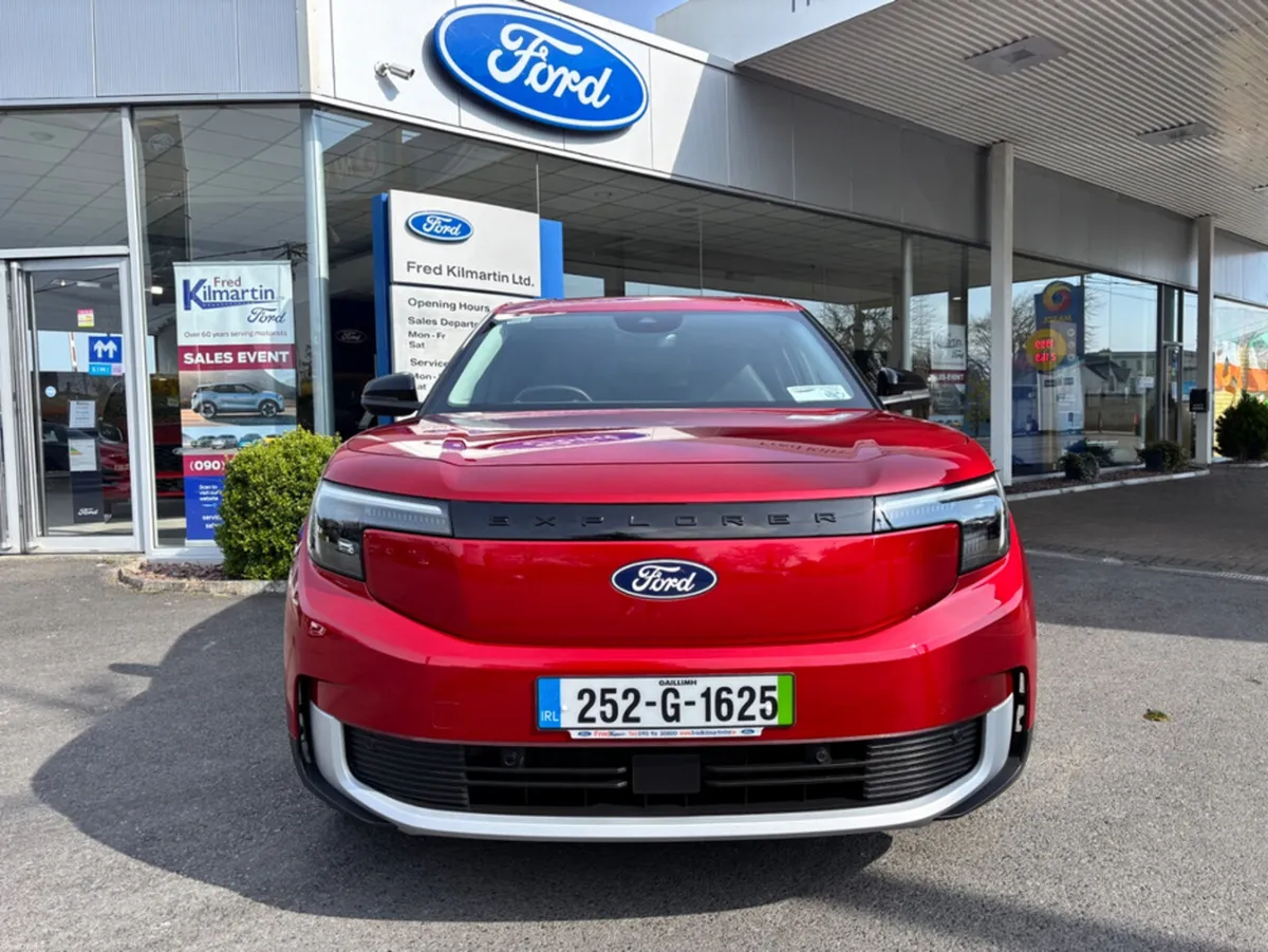 Ford Explorer STYLE 52KWH ZE2 CT RWD - Image 2