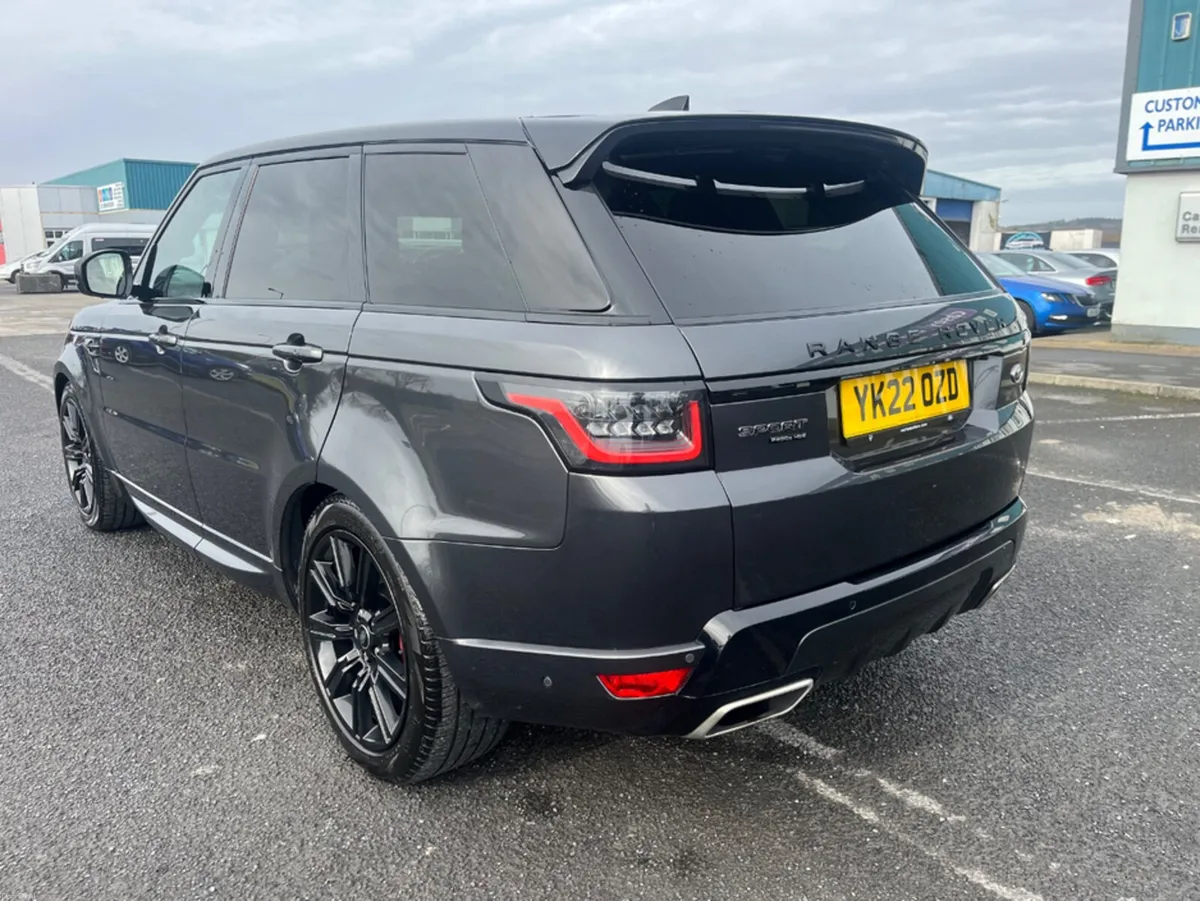 Land Rover Range Rover Sport SPORT BLACK P4 DYNAMI - Image 2