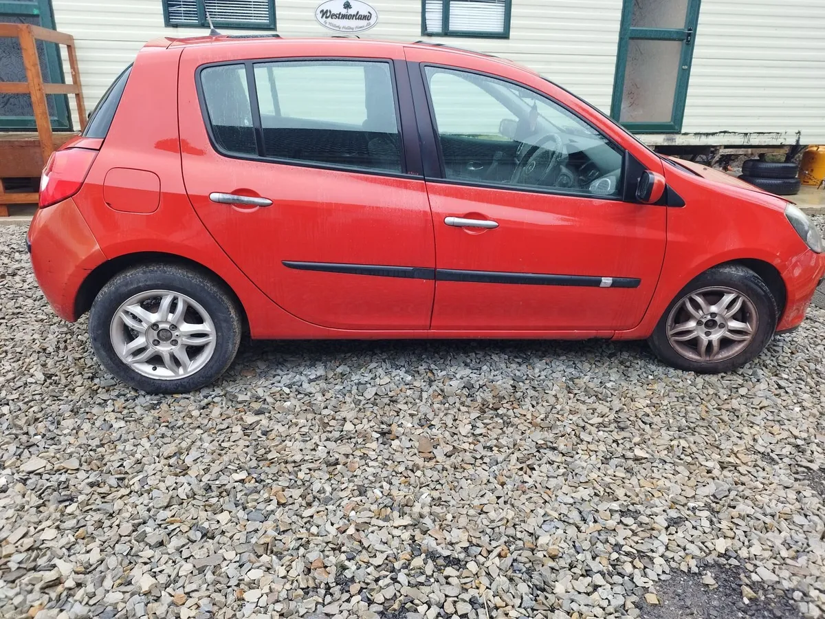 Renault Clio 2008 - Image 2