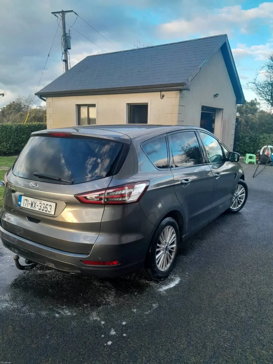 Ford S-Max 2.0 TDCI Zetec 150BHP 7 Seater - Image 2