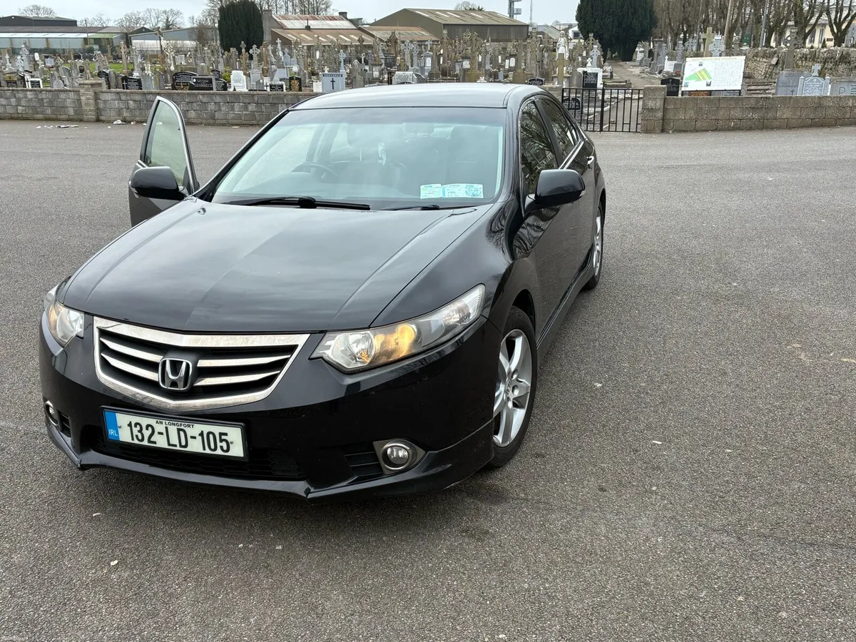 132 Honda Accord S-Type 2.2 i-dtec saloon - Image 2
