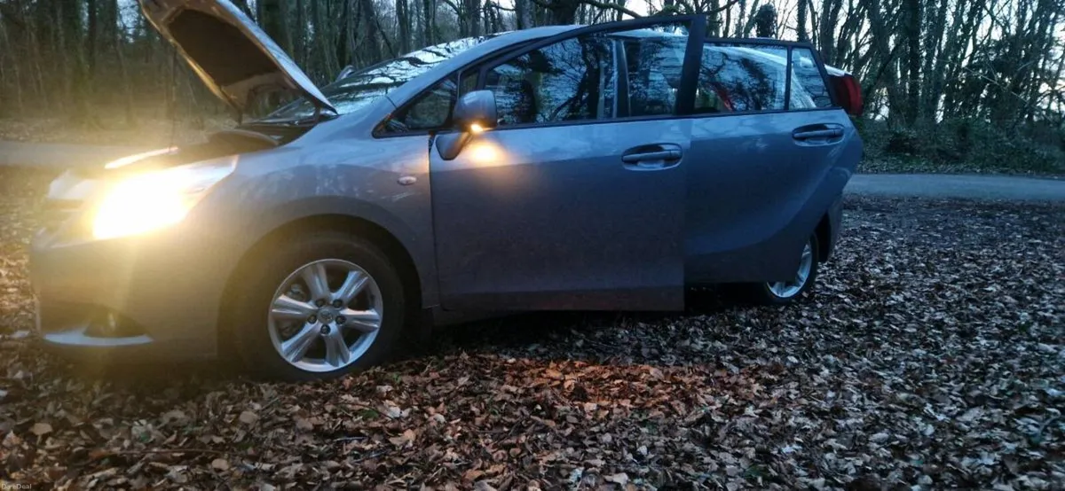 🔥 2011 TOYOTA VERSO 2.0 DIESEL - Image 4