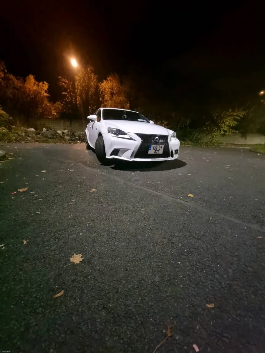 Lexus IS300H  ( negotiable) - Image 1