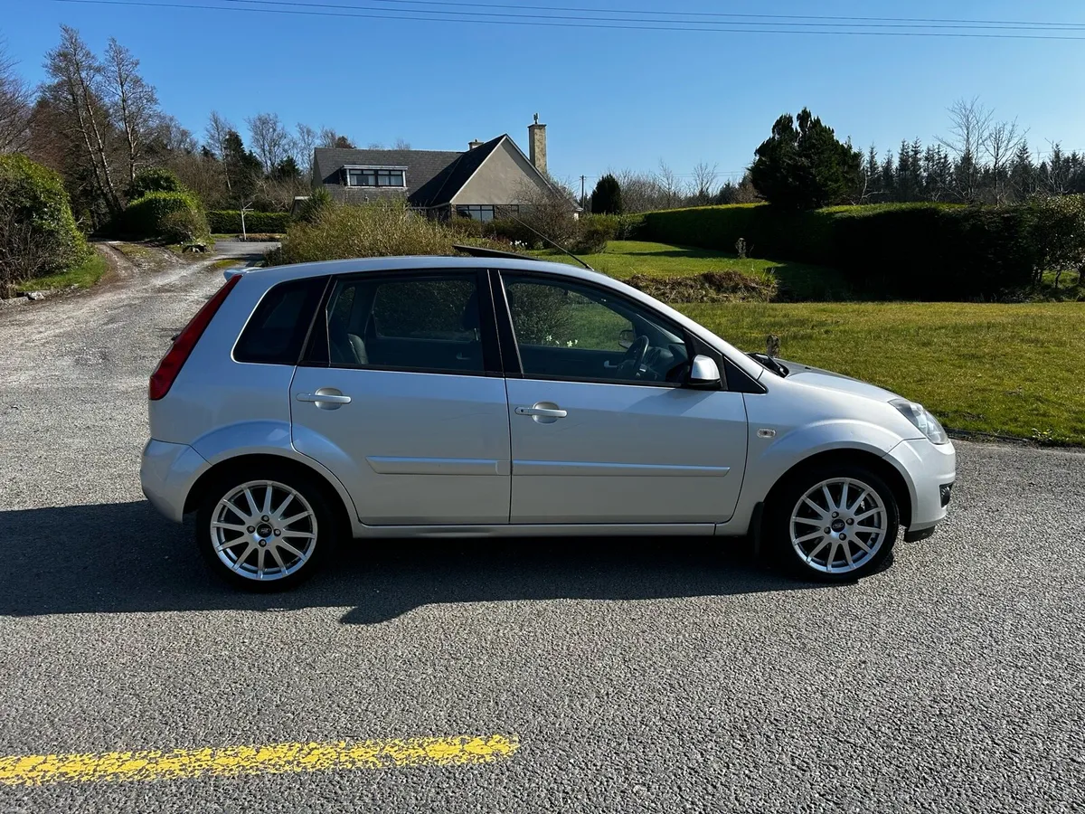 FORD FIESTA ZETEC 2007*NCT 1/27* - Image 2